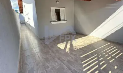 Casa para Venda em Mongaguá, Balneário Anchieta, 2 dormitórios, 1 suíte, 1 banheiro, 2 vagas