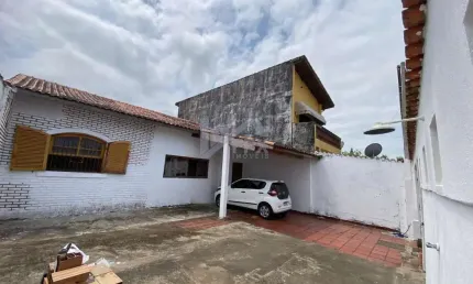 Casa para Venda em Itanhaém, Balneário Gaivota, 3 dormitórios, 2 banheiros, 4 vagas