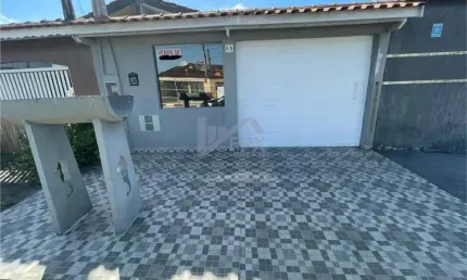 Casa para Venda em Itanhaém, Jardim Grandesp, 2 dormitórios, 1 suíte, 1 banheiro, 1 vaga