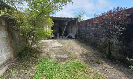 Casa para Venda em Itanhaém, São Pedro, 1 dormitório, 1 banheiro, 3 vagas