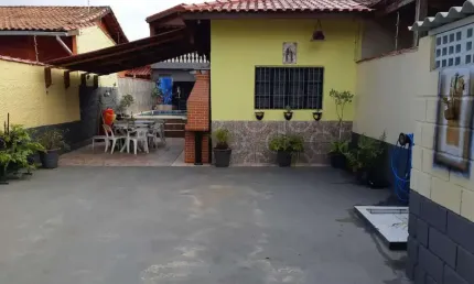 Casa para Venda em Itanhaém, Jardim Regina, 3 dormitórios, 1 suíte, 2 banheiros, 3 vagas