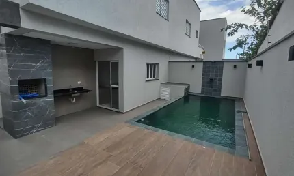 Sobrado para Venda em Itanhaém, Jardim Jamaica, 3 dormitórios, 1 suíte, 2 banheiros, 2 vagas
