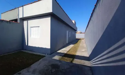Casa para Venda em Itanhaém, Jardim Regina, 2 dormitórios, 1 suíte, 1 banheiro, 3 vagas