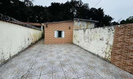Casa para Venda em Itanhaém, Campos Elíseos, 1 dormitório, 1 banheiro, 4 vagas