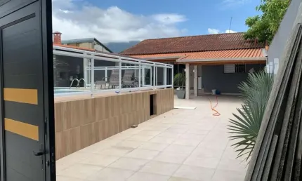 Casa para Venda em Peruíbe, Estancia dos Eucaliptos, 2 dormitórios, 1 suíte, 1 banheiro, 5 vagas