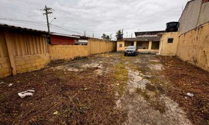 Casa para Venda em Itanhaém, Balneário Gaivota, 1 dormitório, 2 banheiros, 10 vagas