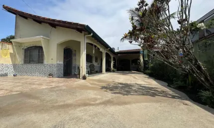 Casa para Venda em Itanhaém, Jardim das Palmeiras, 2 dormitórios, 1 suíte, 2 banheiros, 6 vagas