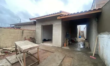 Casa para Venda em Peruíbe, Balneário São João Batista II, 3 dormitórios, 1 suíte, 1 banheiro, 3 vagas