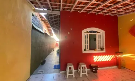 Casa para Venda em Itanhaém, Jardim Ivoty, 2 dormitórios, 2 banheiros, 4 vagas