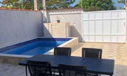 Casa para Venda em Itanhaém, Suarão, 2 dormitórios, 1 suíte, 1 banheiro, 2 vagas