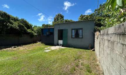 Casa para Venda em Itanhaém, Jardim Marambá 1, 2 dormitórios, 1 banheiro, 6 vagas