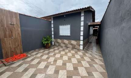 Casa para Venda em Itanhaém, Bopiranga, 2 dormitórios, 1 suíte, 1 banheiro, 2 vagas