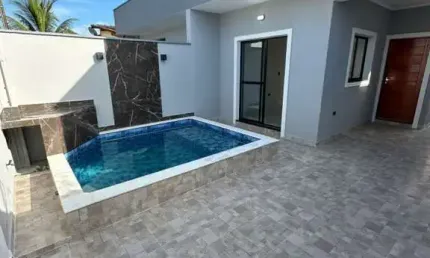 Casa para Venda em Mongaguá, Jardim Santana, 2 dormitórios, 1 suíte, 1 banheiro, 2 vagas