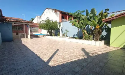 Casa para Venda em Itanhaém, Balneário Gaivota, 2 dormitórios, 4 banheiros, 8 vagas