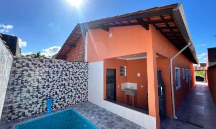 Casa para Venda em Itanhaém, Tupy, 2 dormitórios, 1 suíte, 2 banheiros, 2 vagas