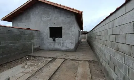 Casa para Venda em Itanhaém, Balneário Gaivota, 2 dormitórios, 1 banheiro, 2 vagas