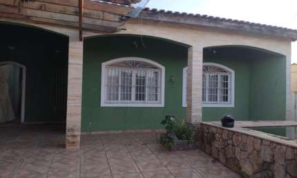 Casa para Venda em Itanhaém, Balneário Gaivota, 5 dormitórios, 3 suítes, 1 banheiro, 5 vagas