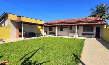 Casa para Venda em Itanhaém, Jardim Regina, 2 dormitórios, 2 banheiros, 5 vagas