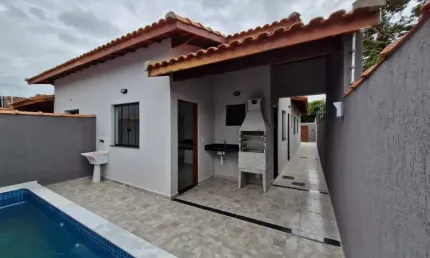 Casa para Venda em Itanhaém, Bopiranga, 3 dormitórios, 1 suíte, 2 banheiros, 2 vagas