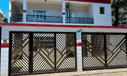 Casa para Venda em Mongaguá, Jardim Silveira, 4 dormitórios, 1 suíte, 2 banheiros, 5 vagas
