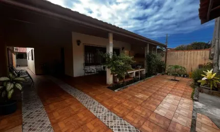 Casa para Venda em Itanhaém, Praia dos Sonhos, 2 dormitórios, 1 suíte, 1 banheiro, 2 vagas