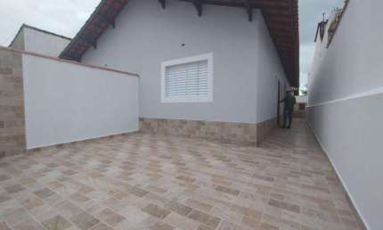 Casa para Venda em Mongaguá, Jardim Leonor, 2 dormitórios, 1 suíte, 1 banheiro, 2 vagas