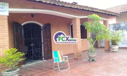 Casa para Venda em Itanhaém, Regina, 4 dormitórios, 4 suítes, 1 banheiro, 5 vagas