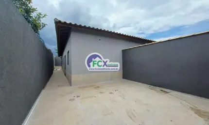 Casa para Venda em Itanhaém, Jardim Guacyra, 2 dormitórios, 1 suíte, 2 banheiros, 1 vaga