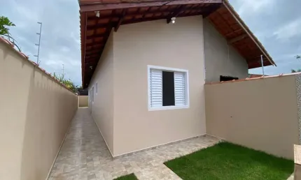 Casa para Venda em Itanhaém, Balneário Gaivotas, 2 dormitórios, 1 suíte, 1 banheiro, 2 vagas