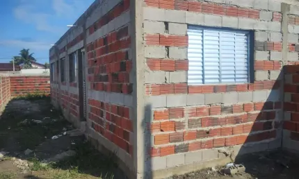 Casa para Venda em Itanhaém, Balneário Gaivotas, 2 dormitórios, 1 banheiro, 2 vagas