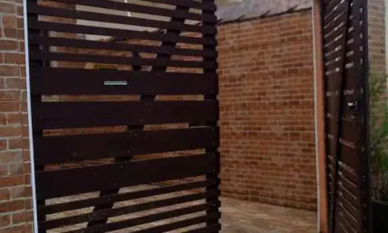 Casa para Venda em Itanhaém, Magalhães, 2 dormitórios, 1 suíte, 1 banheiro, 2 vagas