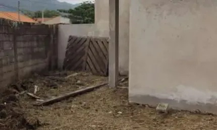 Casa para Venda em Peruíbe, Estancia Dos Eucaliptos, 2 dormitórios, 1 banheiro, 3 vagas