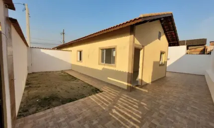 Casa para Venda em Itanhaém, Nova Itanhaém, 2 dormitórios, 1 banheiro, 2 vagas
