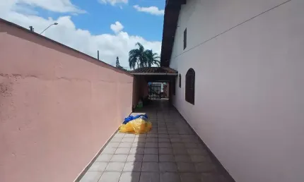Casa para Venda em Itanhaém, Balneário Tupy, 2 dormitórios, 1 banheiro, 4 vagas