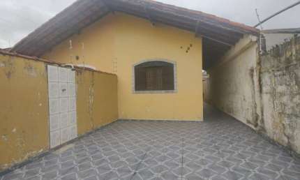Casa para Venda em Itanhaém, Nova Itanhaém, 2 dormitórios, 1 suíte, 1 banheiro, 2 vagas