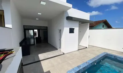Casa para Venda em Itanhaém, Regina, 2 dormitórios, 2 suítes, 1 banheiro, 3 vagas