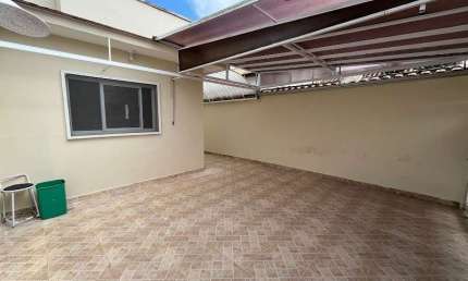 Casa para Venda em Itanhaém, Balneário Tupy, 2 dormitórios, 1 suíte, 1 banheiro, 2 vagas