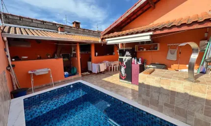 Casa para Venda em Itanhaém, Jamaica, 2 dormitórios, 1 suíte, 2 banheiros, 4 vagas