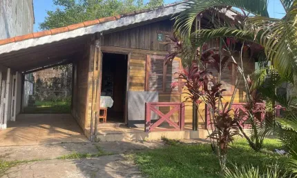 Casa para Venda em Itanhaém, Balneário Tupy, 2 dormitórios, 1 banheiro, 5 vagas