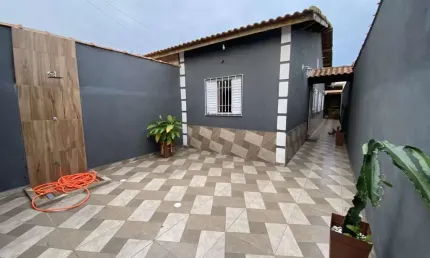 Casa para Venda em Itanhaém, Bopiranga, 2 dormitórios, 1 suíte, 1 banheiro, 2 vagas