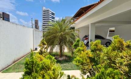 Casa com 4 quartos à venda na Carmem Romero, 132, Jardim Oceania, João Pessoa por R$ 2.100.000