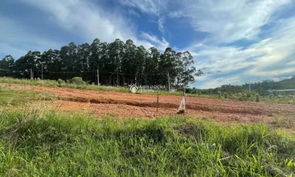Terreno à venda na Reynaldo Horlle, 00, Porto Dos Pereiras, Montenegro, 550 m2 por R$ 212.000