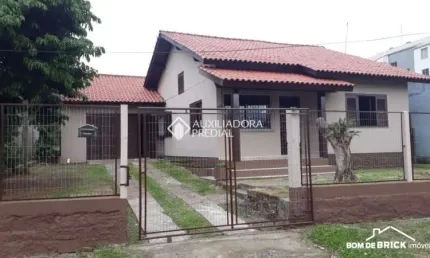 Casa com 3 quartos à venda na JULIA ROSA, 270, Cinco de Maio, Montenegro, 122 m2 por R$ 460.000