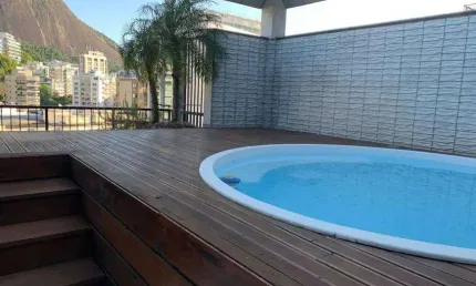 Cobertura para venda possui 260 metros quadrados com 3 quartos em Humaitá - Rio de Janeiro - RJ