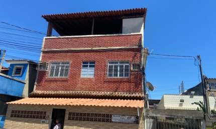 APARTAMENTO TIPO COBERTO COM TERRAÇO E CHURRASQUEIRA