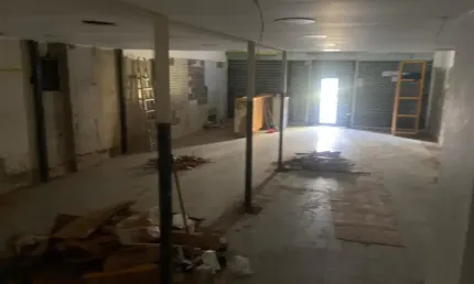 9m2 frente para vountários da patria  proximoa real grandeza  140m2 +40 de girau.