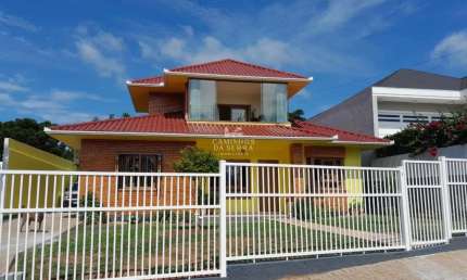 CASA SEMI-MOBILIADA DE 3 DORMITÓRIOS À VENDA , Bavária, Nova Petropolis - RS