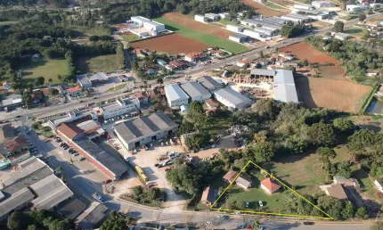 Residencial e Comercial para Venda em Campo Magro, Centro, 3 dormitórios, 2 banheiros, 2 vagas