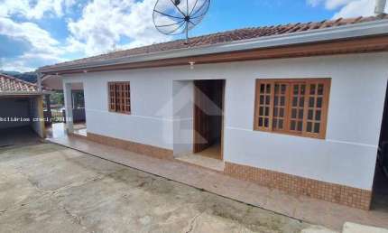 Casa para Locação em Campo Magro, Centro, 3 dormitórios, 1 banheiro, 1 vaga