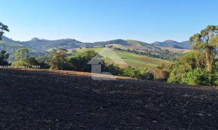Terreno comercial à venda na Zona Rural, Campo Magro 